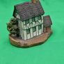 Vintage Cottage House JAPAN MOVT Quartz Clock Ornament Image 6