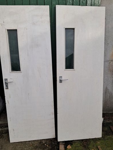 2 interior doors