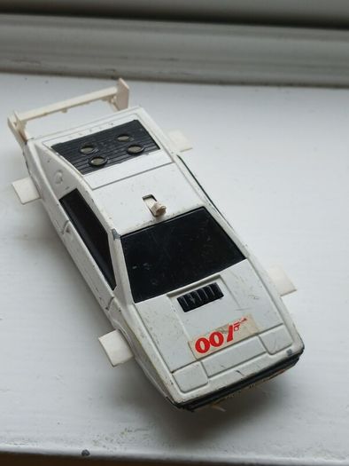 James Bond Lotus