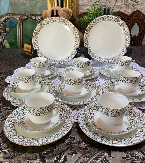 Vintage Tuscan tea set