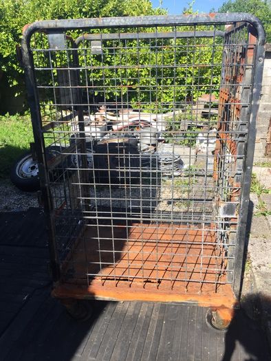 Roller cage trolley