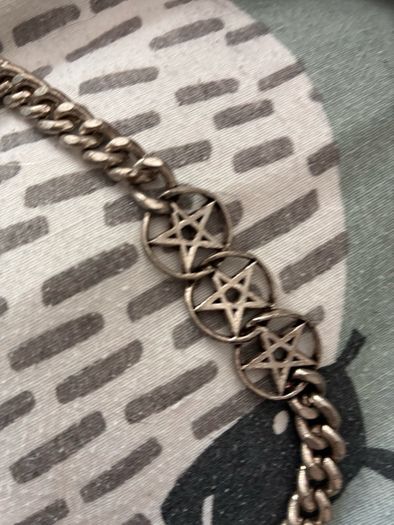 90s goth keychain holder