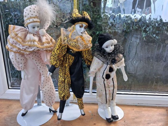 porcelain doll collection/REDUCED PRICE