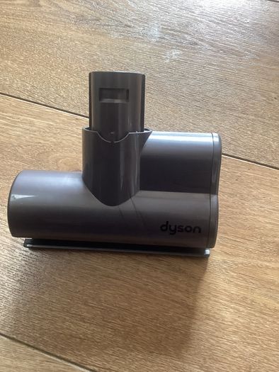 Dyson  V6  Turbo Brush
