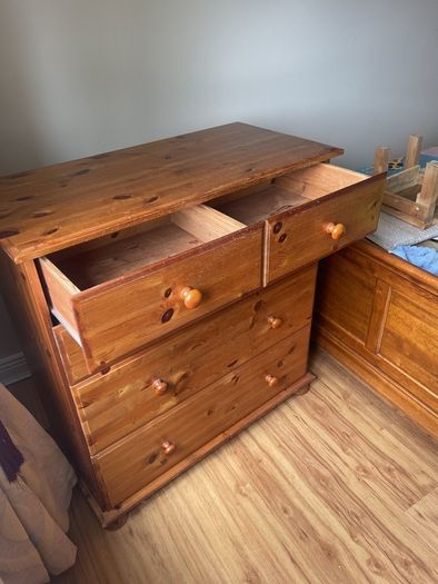 Pine wood chest drawer