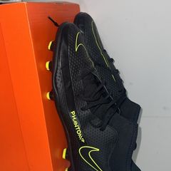 Nike Phantom Football Boots/Shoes