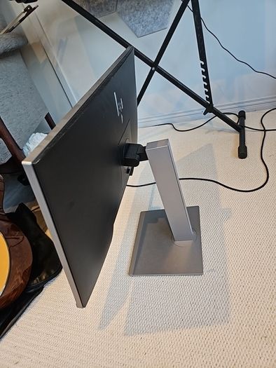 HP EliteDisplay