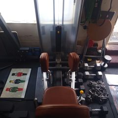 Inner and outer thigh machine