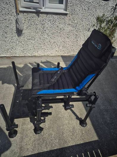 Preston absolute feeder chair with foot platform