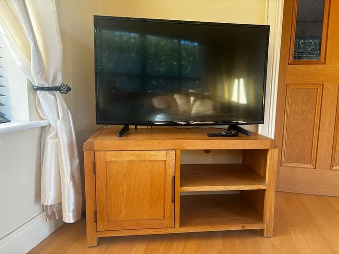 Oak TV unit
