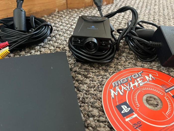 Sony PlayStation 2 Slim Console Bundle Controller, Memory Card & Games