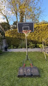 Basketball hoop