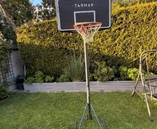 Basketball hoop
