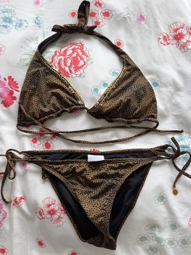 women's bikinis