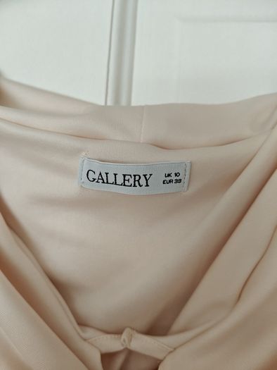 Gallery Top