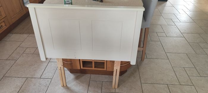 headboard