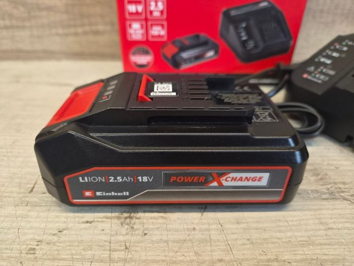 Einhell 18V 2.5Ah Li-Ion Power X-Change Battery and Charger