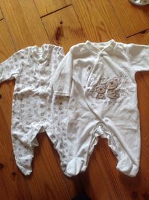 2 Babygrows Up to 3 Months