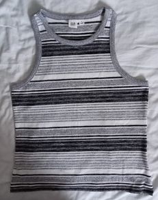 Gap Top Size Medium