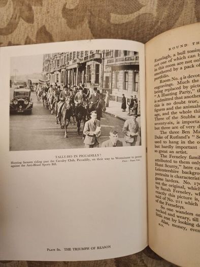 The Horseman's Year Book. Edited By Lt.col.w.e.lyon. 1950 First Edition Hardback In Good Condition. Plus Hunting,showing, And Chasing. By Sam Marsh. See Photos For Same.