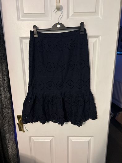 navy skirt