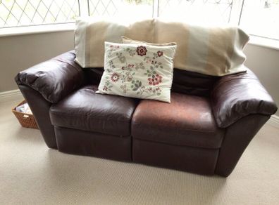 Leather 2 Seater Sofa Recliner