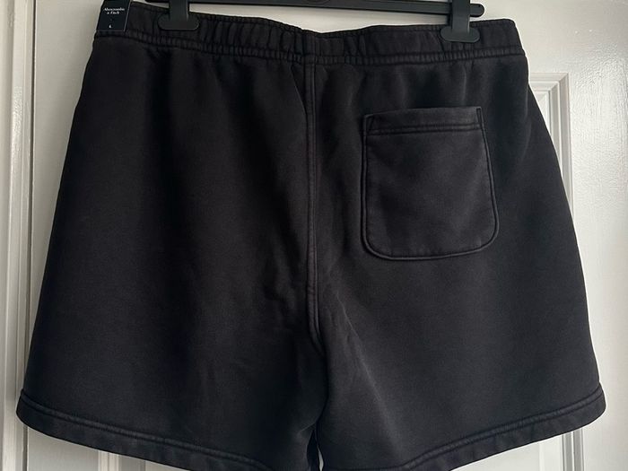 Men's Abercrombie shorts - sz L