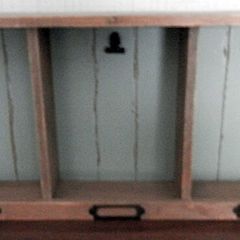 Lovely Vintage Style Shelve 10 euro
