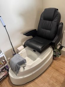 pedicure chair