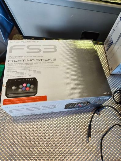 Hori Fighting Stick 3 - mint in box