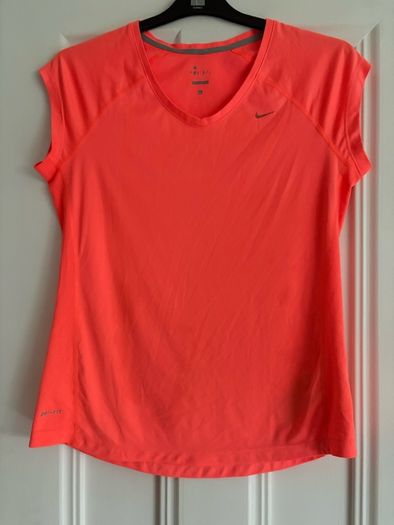 nike top
