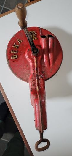 Vintage vegetable cutter