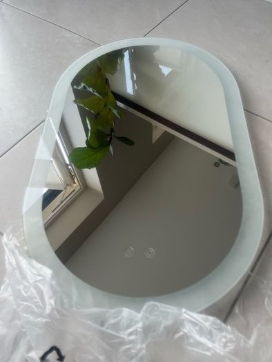 LED bathroom mirror 3 light colours 80x50cm