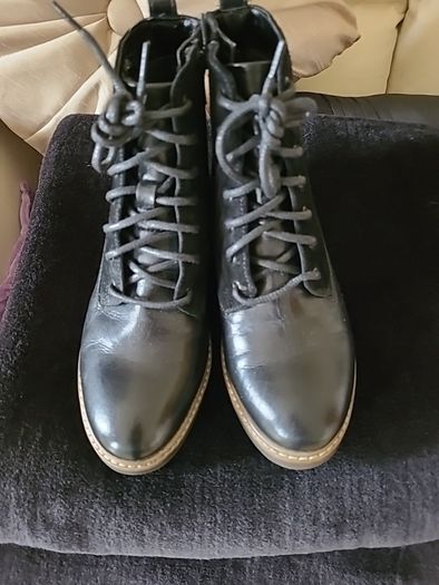 Ladies Black Boots Size 36 NEW