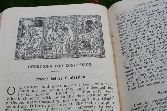 Vintage The Ideal Daily Missal with Vespers for Sundays and Feasts - Dublin