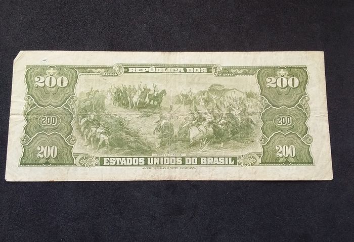 Republic of The United States of Brazil , National Treasury : 1961 , 200 Cruzeiros Banknote