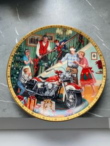 Harley Davidson Holiday Traditions Plate Collection