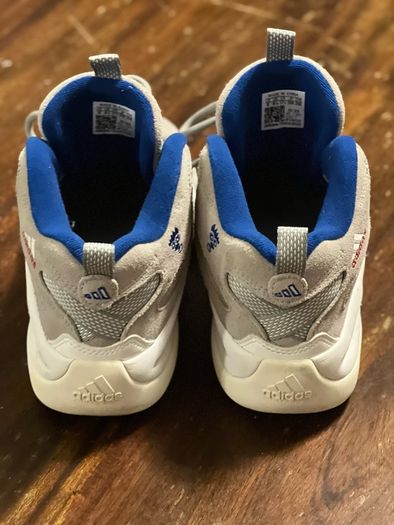 Adidas Crazy 8. Kids Basketball