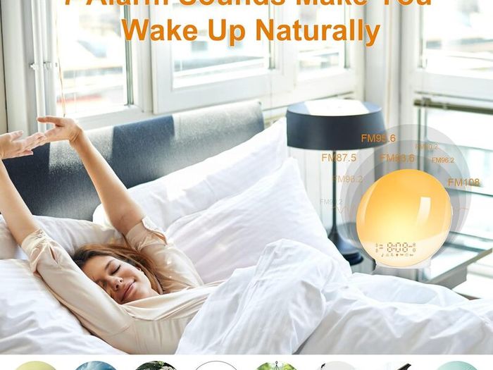 Alarm Clocks, Wake Up Light with Sunrise/Sunset Simulation Dual Alarms Bedside Night Lamp Snooze Function FM Radio 7 Natural Sound 11 Colorful Atmosphere Lamp