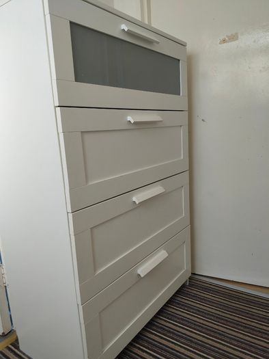 Chest of drawers