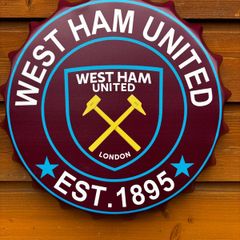 West Ham metal wall bottle cap