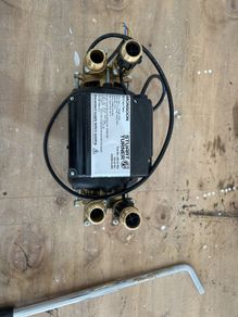 Domestic water pressure pump