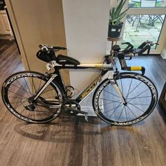 Scott Plasma triathlon/time trial bike
