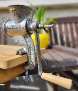 Spong National Meat Mincer