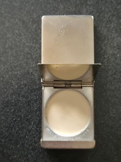 Vintage Seville London Compact