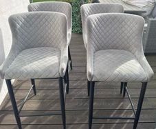 Bar stool