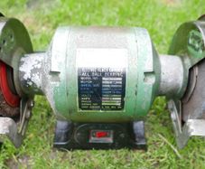 Central Machinery Bench Grinder 5 Inch Wheel Heavy Duty All Ball Bearing