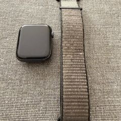 Apple Watch Series 5 44mm Space Gray Aluminium - Fully Working
