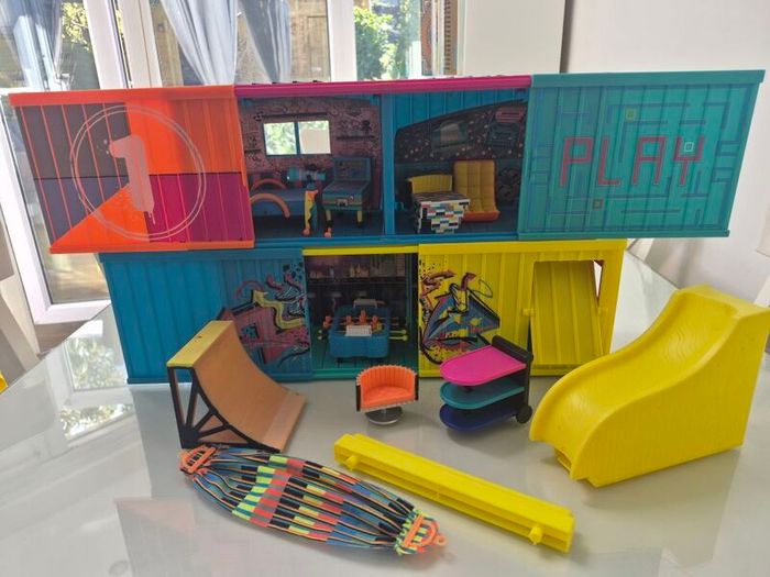 LOL clubhouse play set