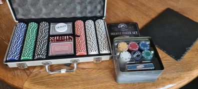 poker chip set
